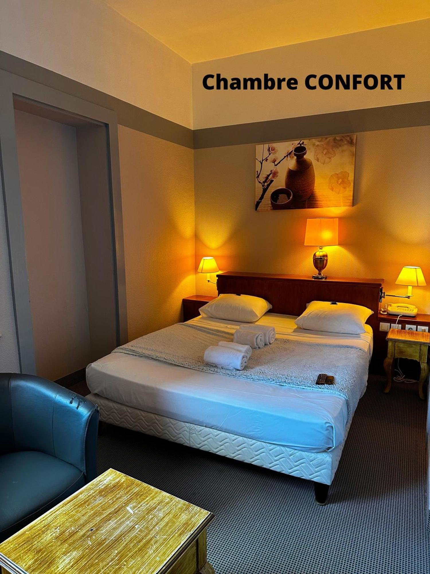 Hotel Terminus - Pizzeria Pizz'A Gogo - Salle De Sport - Face A La Gare Lons-le-Saunier Exteriér fotografie