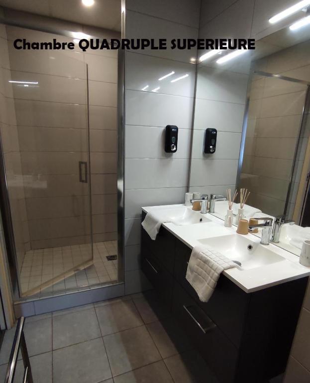 Hotel Terminus - Pizzeria Pizz'A Gogo - Salle De Sport - Face A La Gare Lons-le-Saunier Exteriér fotografie